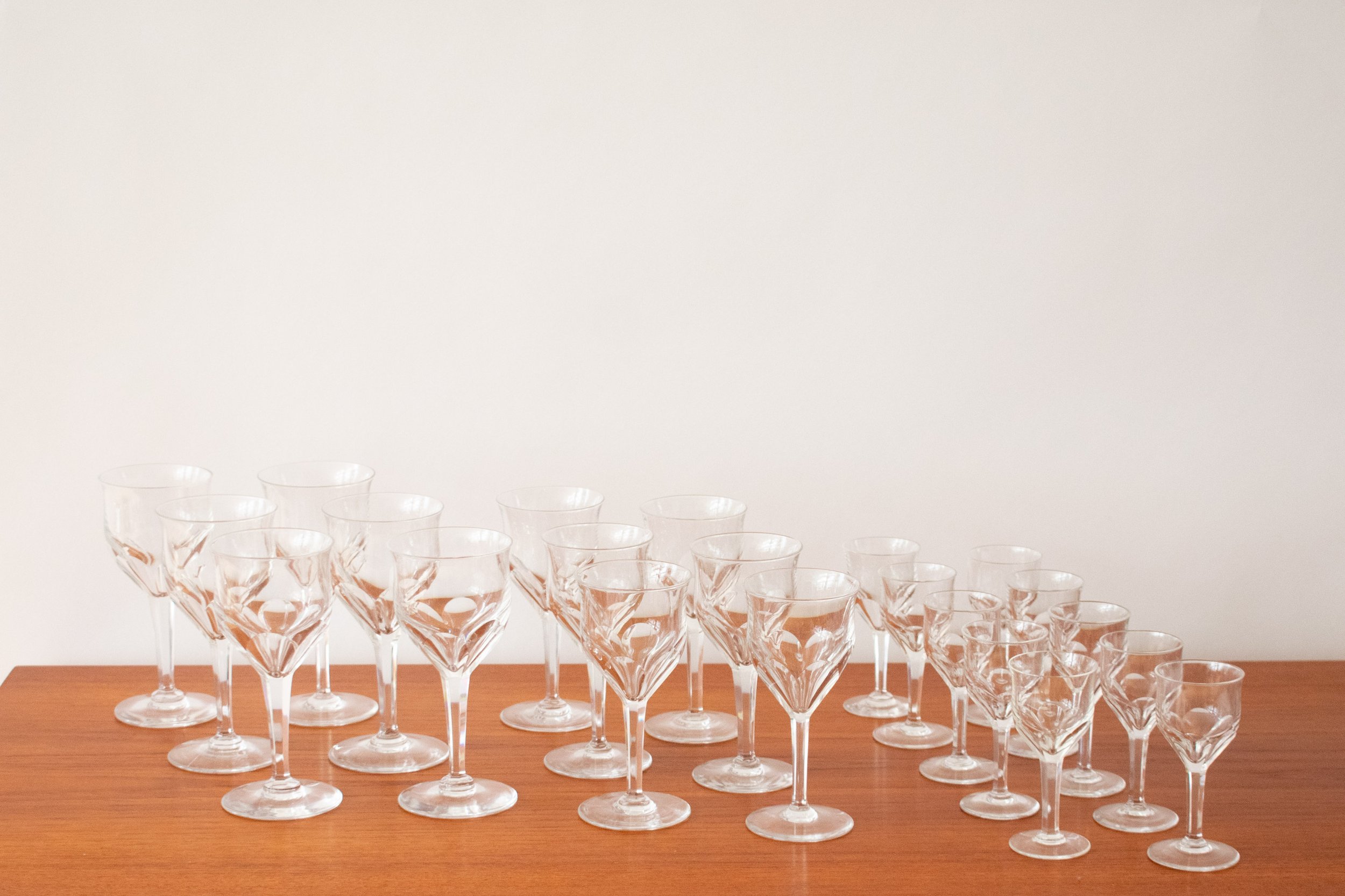 Val Saint Lmbert アンティーク一輪挿しWH　カメイガラス A Tall Antique Signed Val Saint Lambert Gilded Cut Crystal Glass